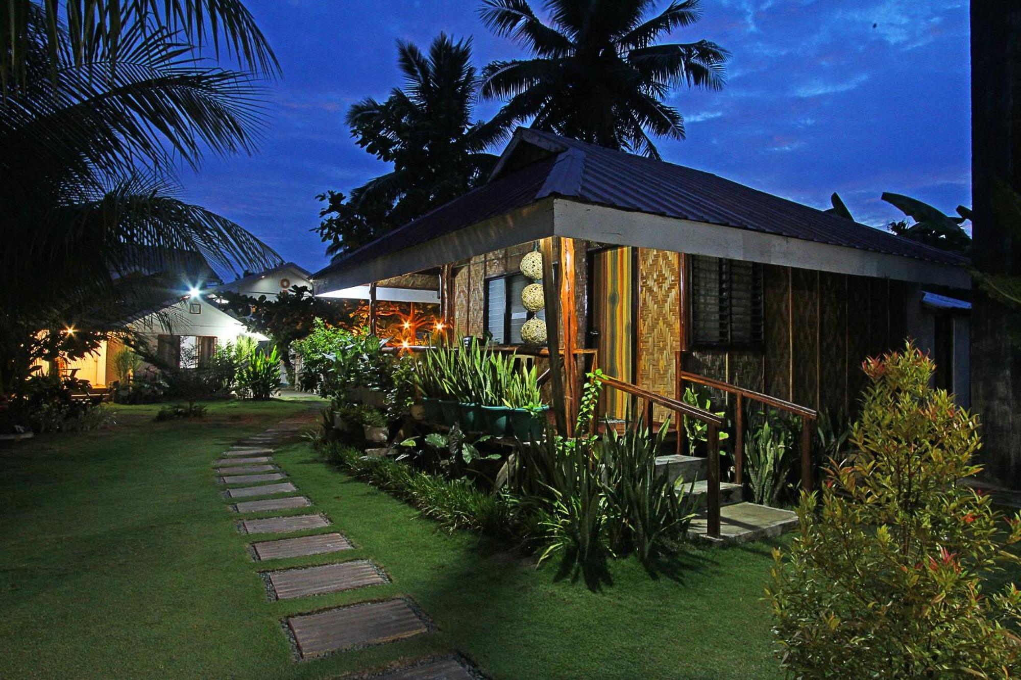 Villa Consolacion Resort جنرال لونا المظهر الخارجي الصورة