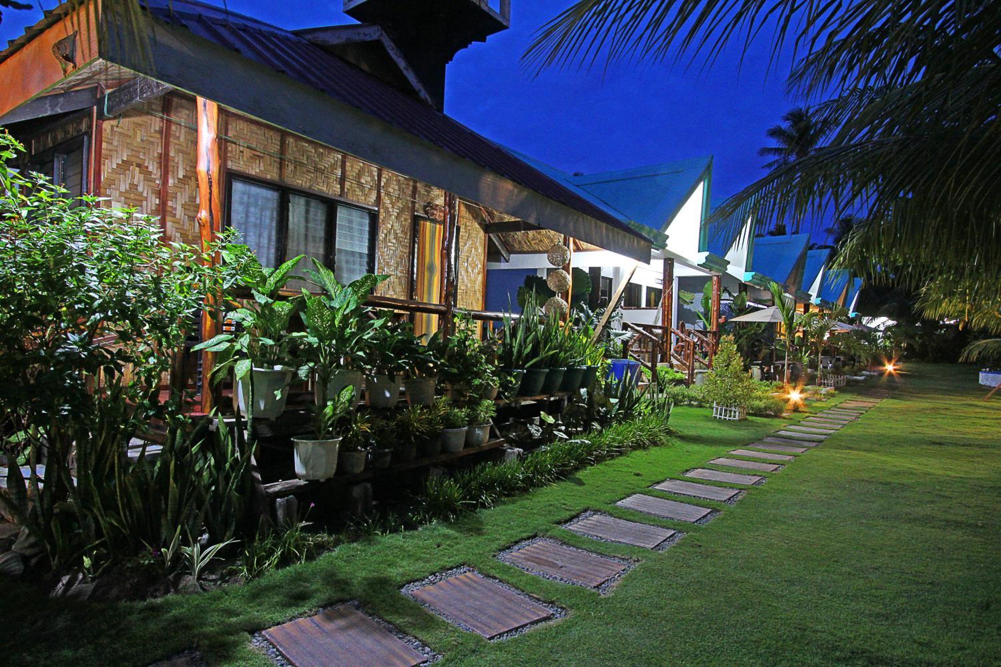 Villa Consolacion Resort جنرال لونا المظهر الخارجي الصورة