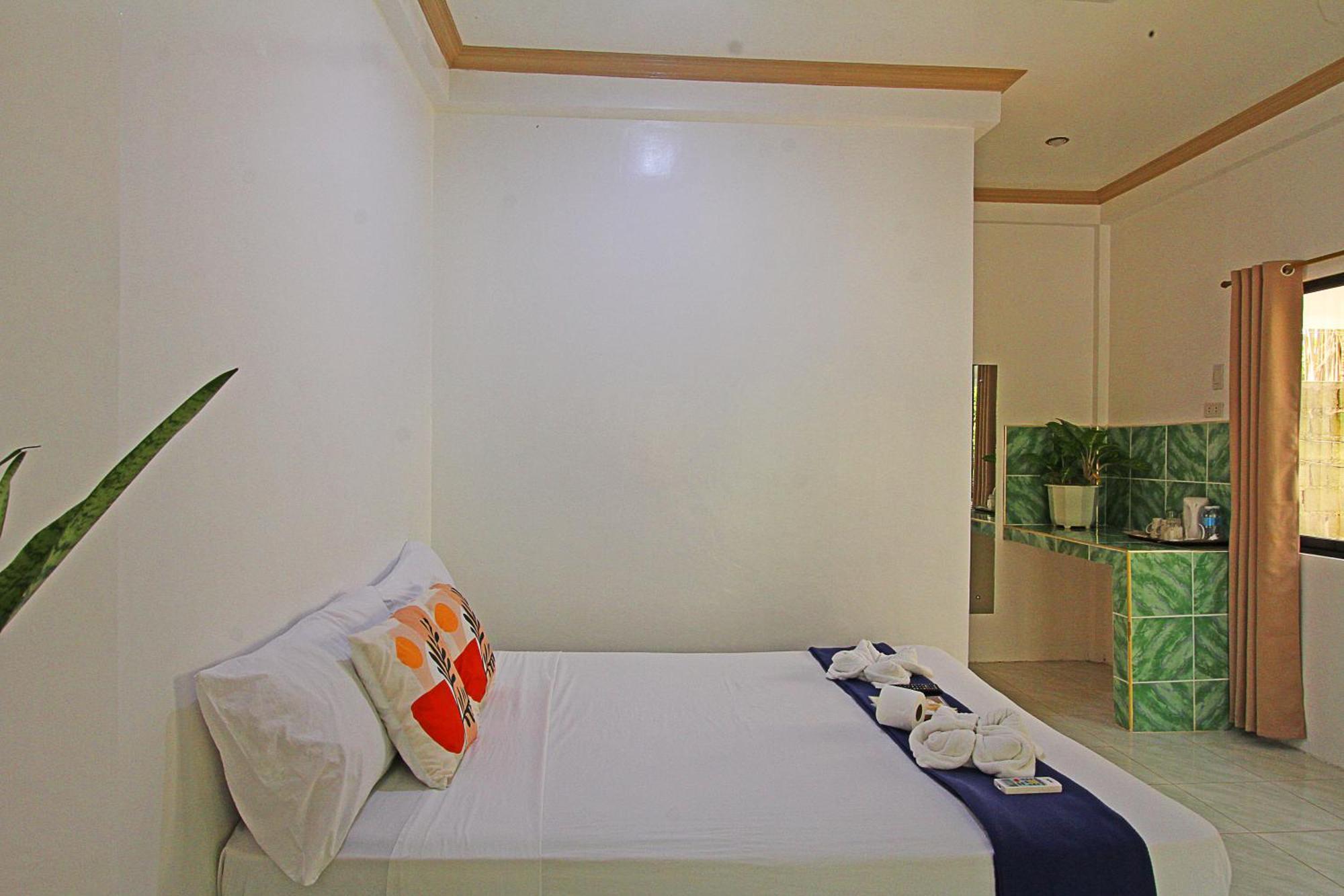 Villa Consolacion Resort جنرال لونا المظهر الخارجي الصورة