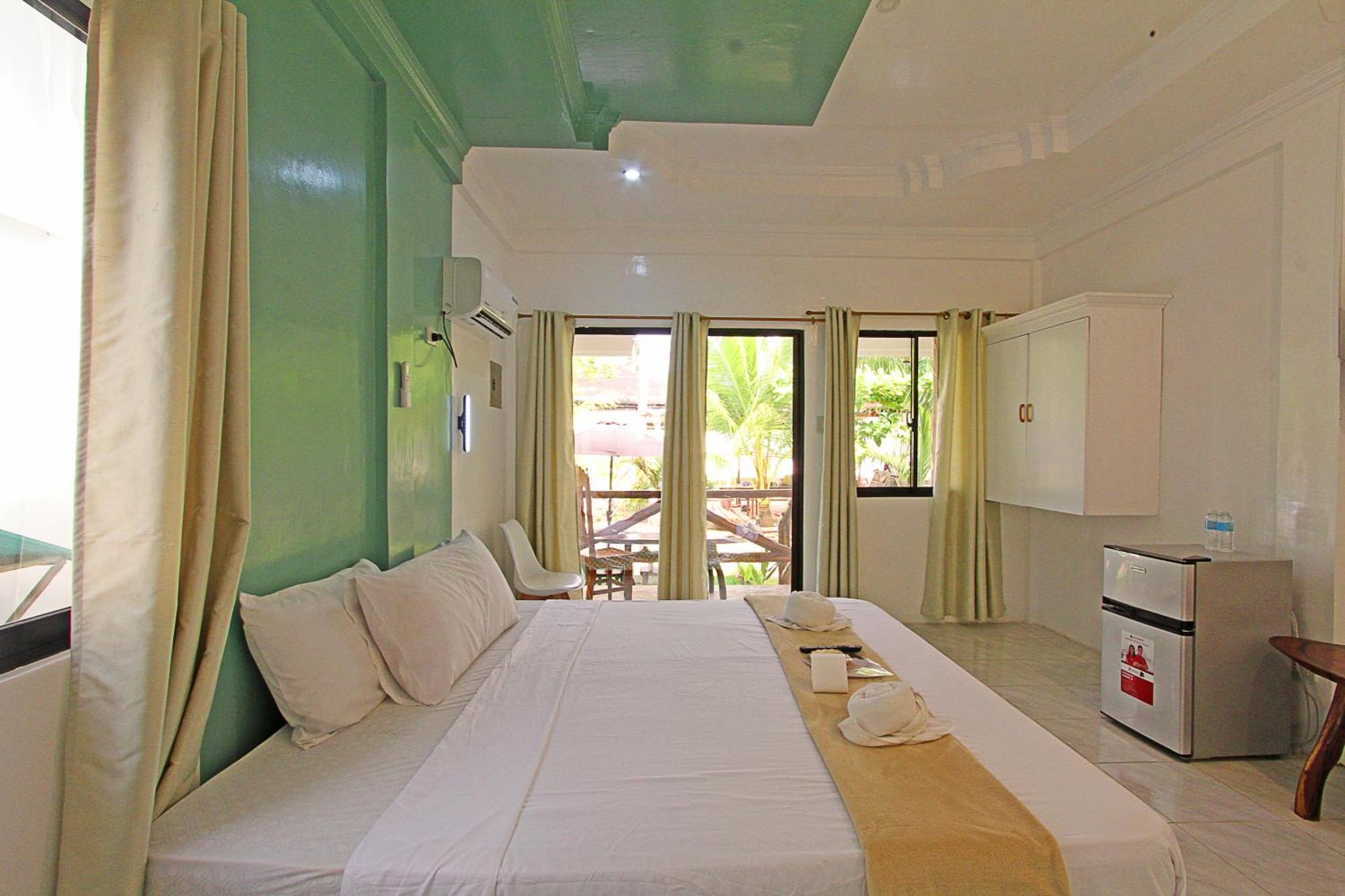 Villa Consolacion Resort جنرال لونا المظهر الخارجي الصورة