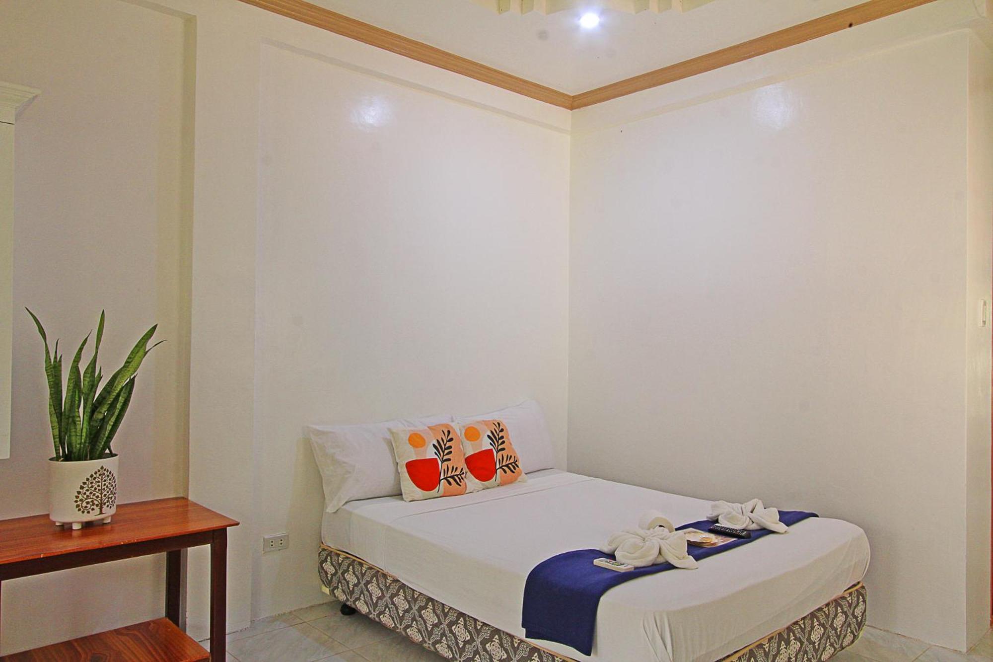 Villa Consolacion Resort جنرال لونا المظهر الخارجي الصورة